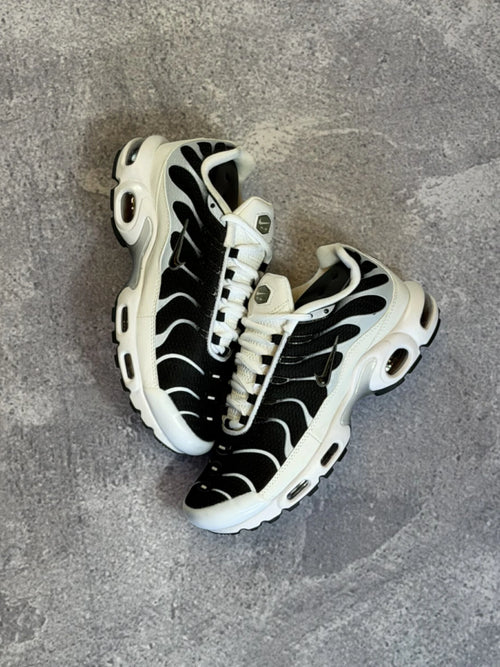Air Max Plus TN Black and White