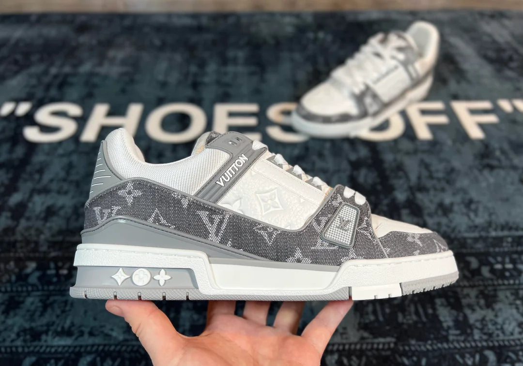 Trainer Grey