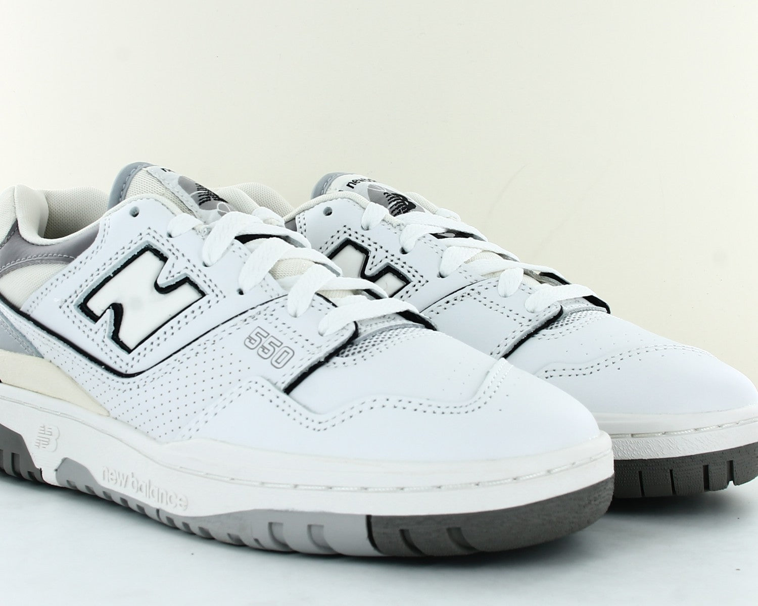 550 White and Grey