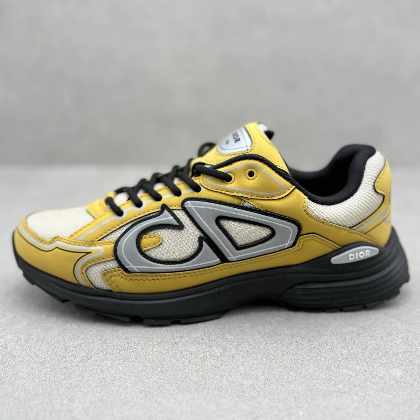 B30 Yellow and Black
