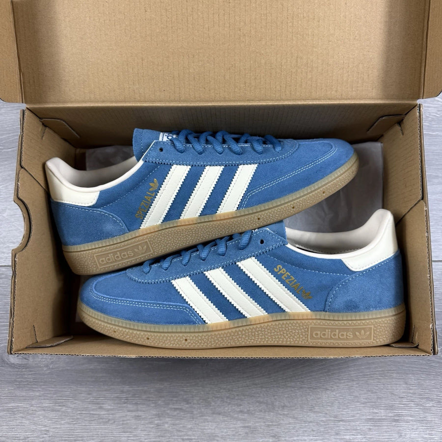 AD Spezial Blue and White