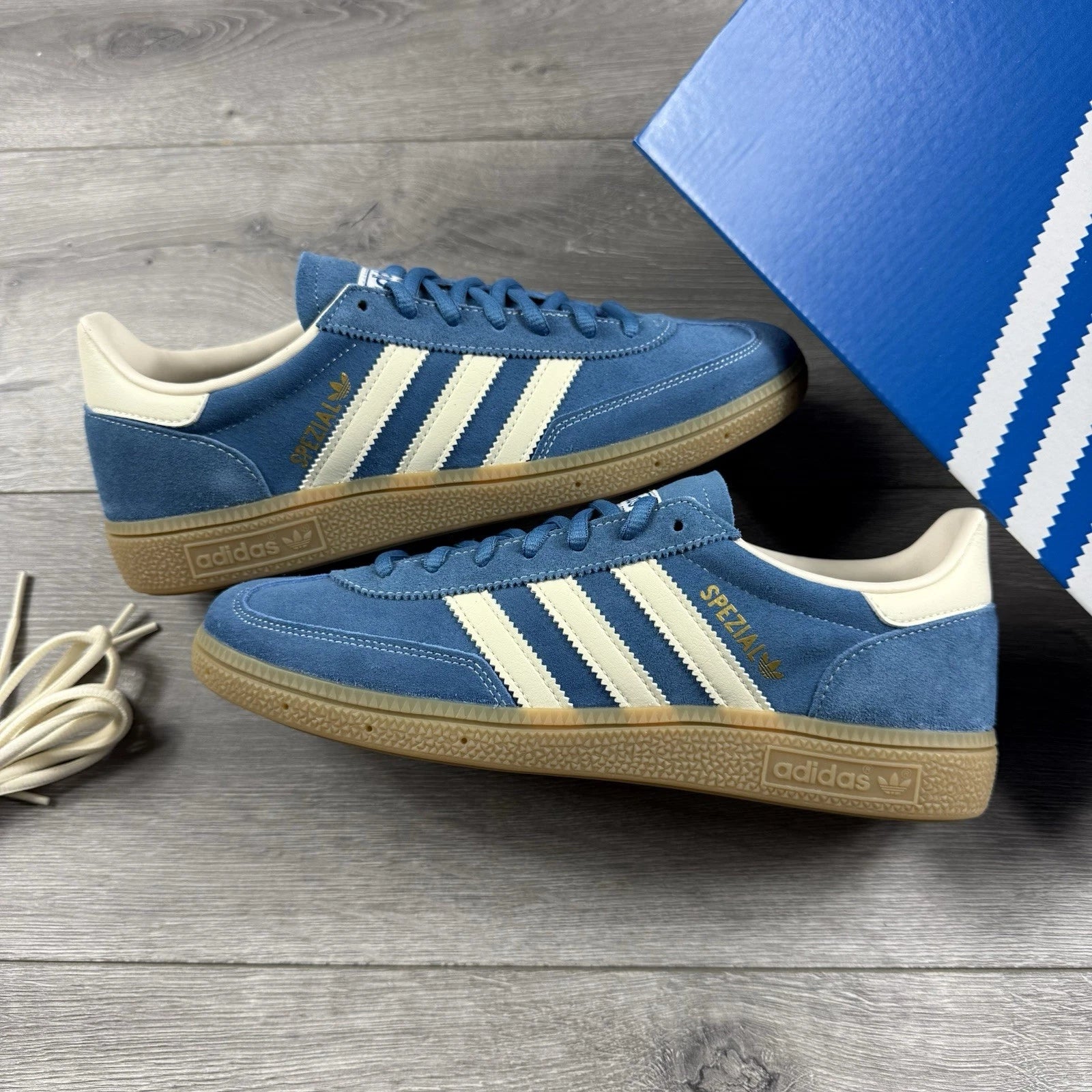 AD Spezial Blue and White