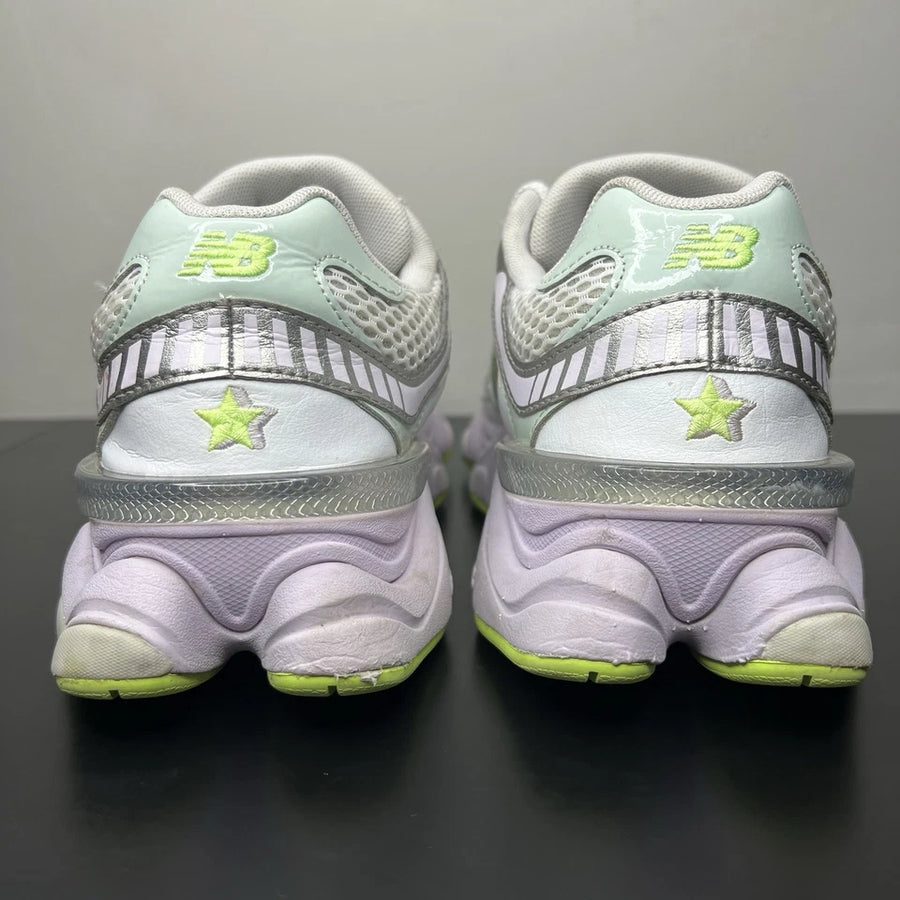 9060 White Taro