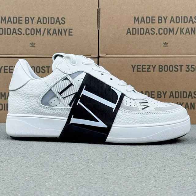 Valentino Garavani Black