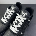Trainer Black 4